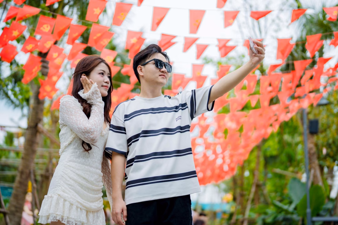 Không gian check-in rực rỡ tại Sun World Ha Nam dịp lễ