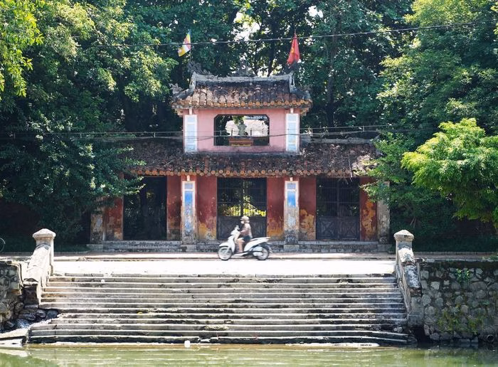 Chùa Diệu Đế là một phần không thể tách rời trong không gian văn hóa của phố cổ Gia Hội.