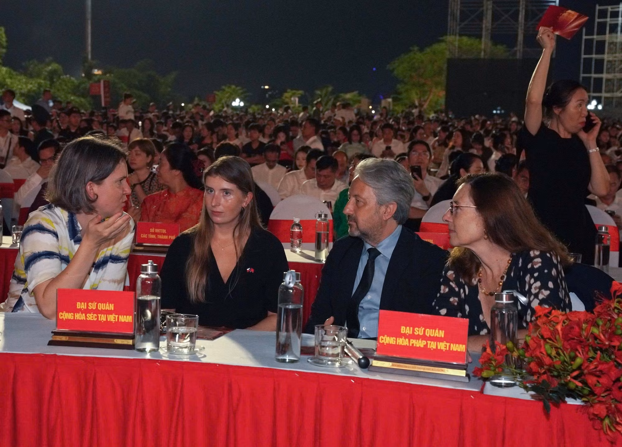 Sắc màu rực rỡ trong lễ diễu hành múa rối Hải Phòng 2026