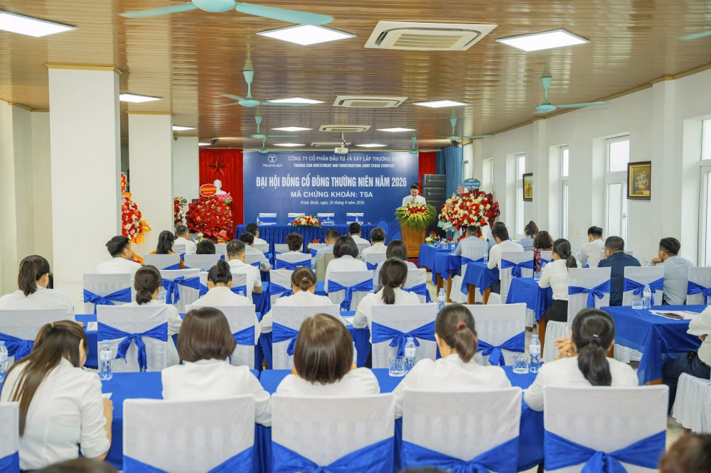 Toàn cảnh phiên họp ĐHĐCĐ thường niên năm 2026 của Công ty Cổ phần Đầu tư và Xây lắp Trường Sơn